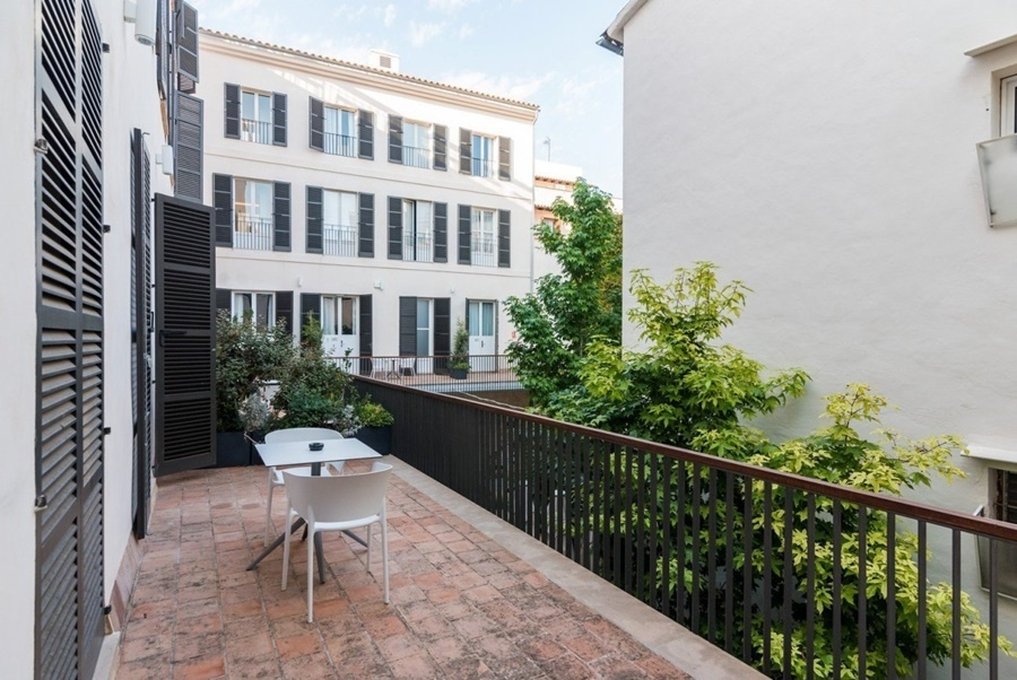 ICON Roseto by Petit Palace 16/22