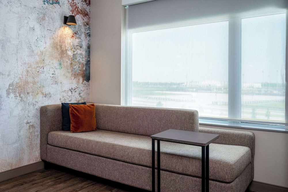 Wyndham Westfield 19/42