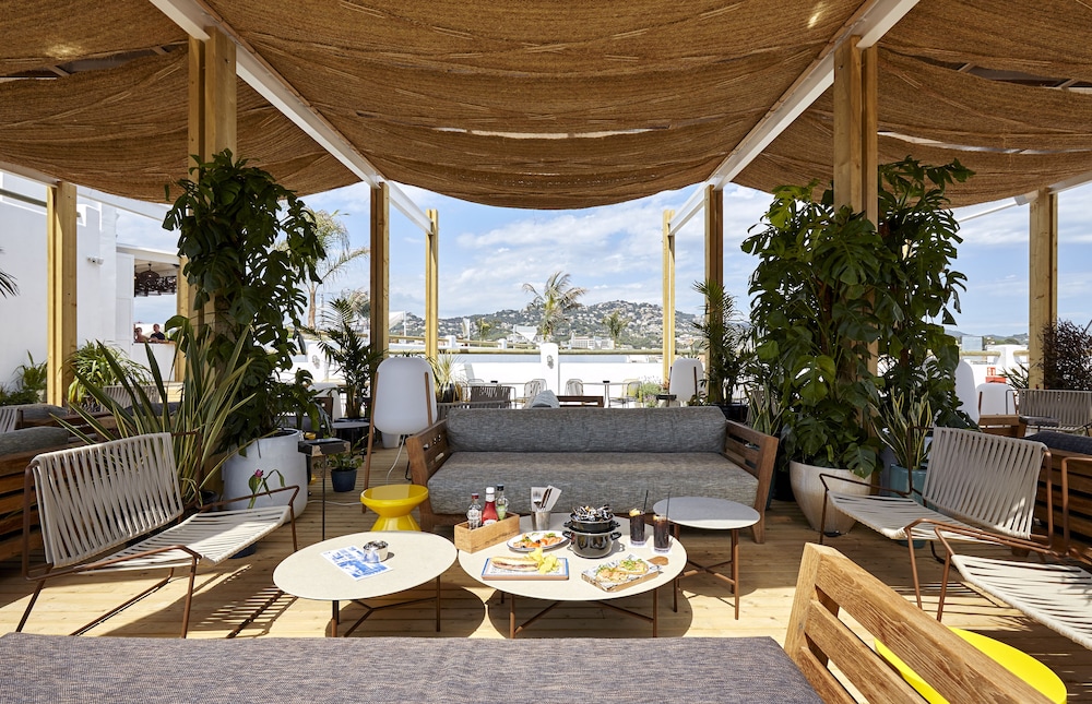 Hotel Delamar - Adults Only 64/74
