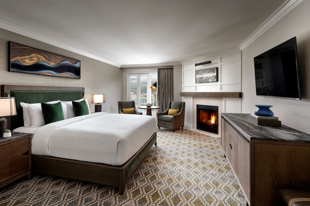 Fairmont Gold, 2 Queen Beds