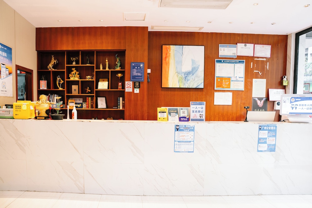 Denise Hotel Shangxiajiu 1/31