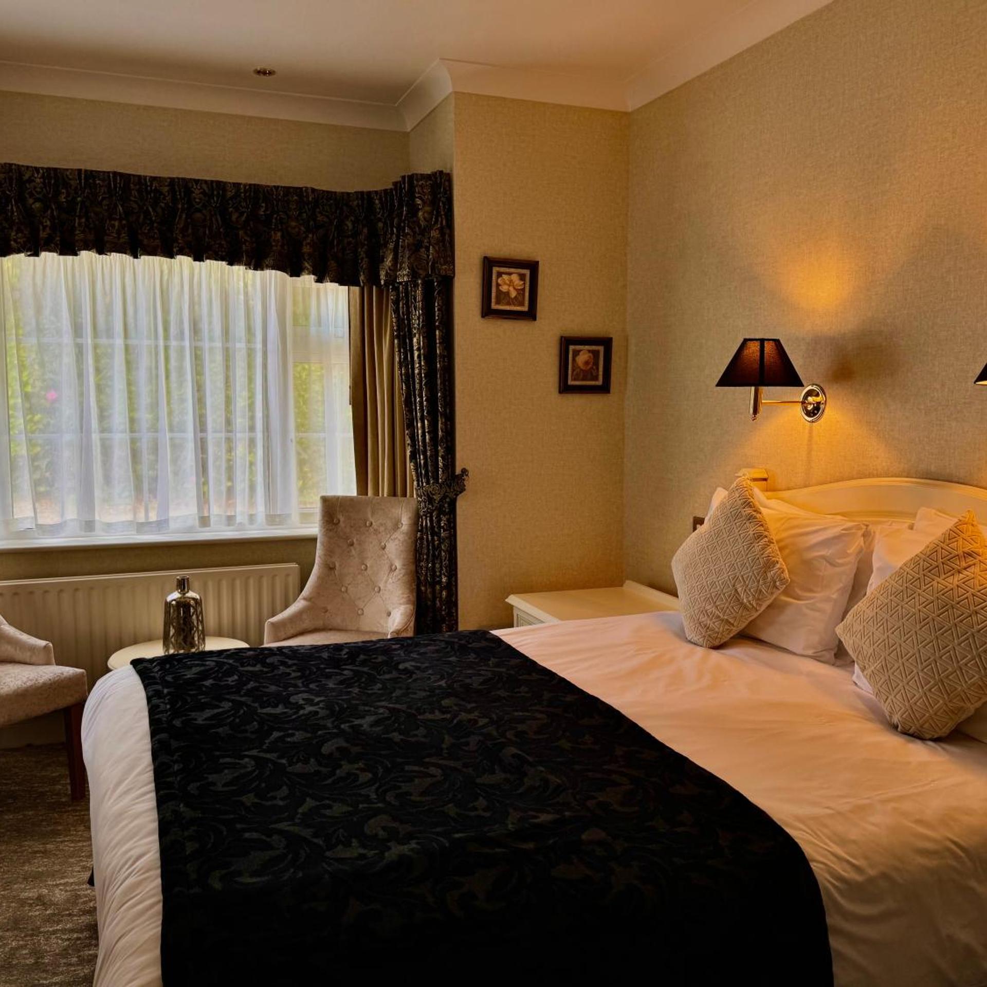 غرفة ثلاثية، Killeen House Hotel Rozzers Restaurant 2/10