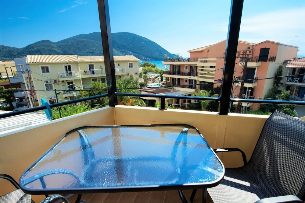 Argo Maisonettes Suites 15/28