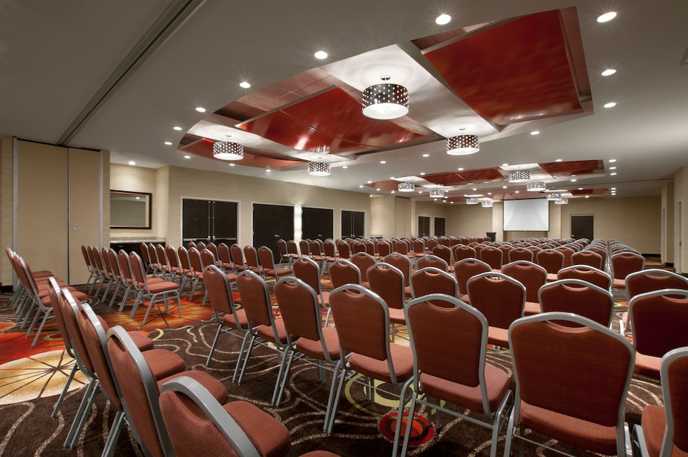 Embassy Suites by Hilton Jackson North Ridgeland 51/57