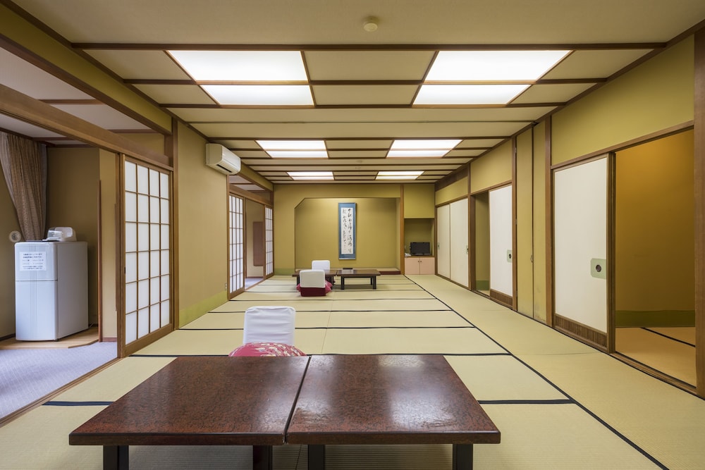 Awazu Onsen Kitahachi 7/47