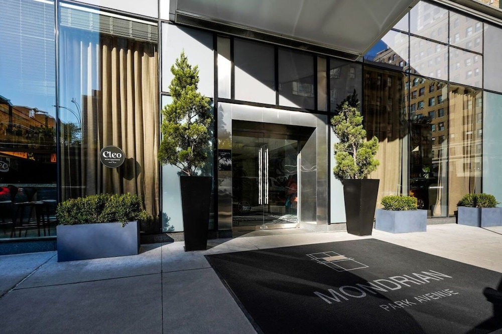 Hotel Park Ave 44/73