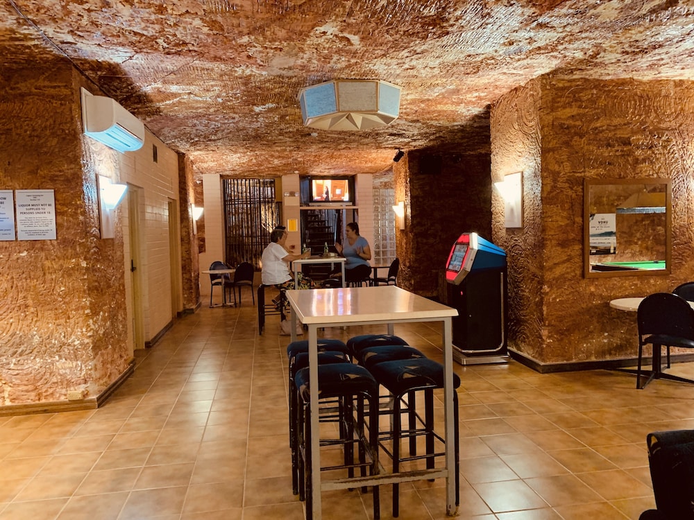 Desert Cave Hotel 28/50
