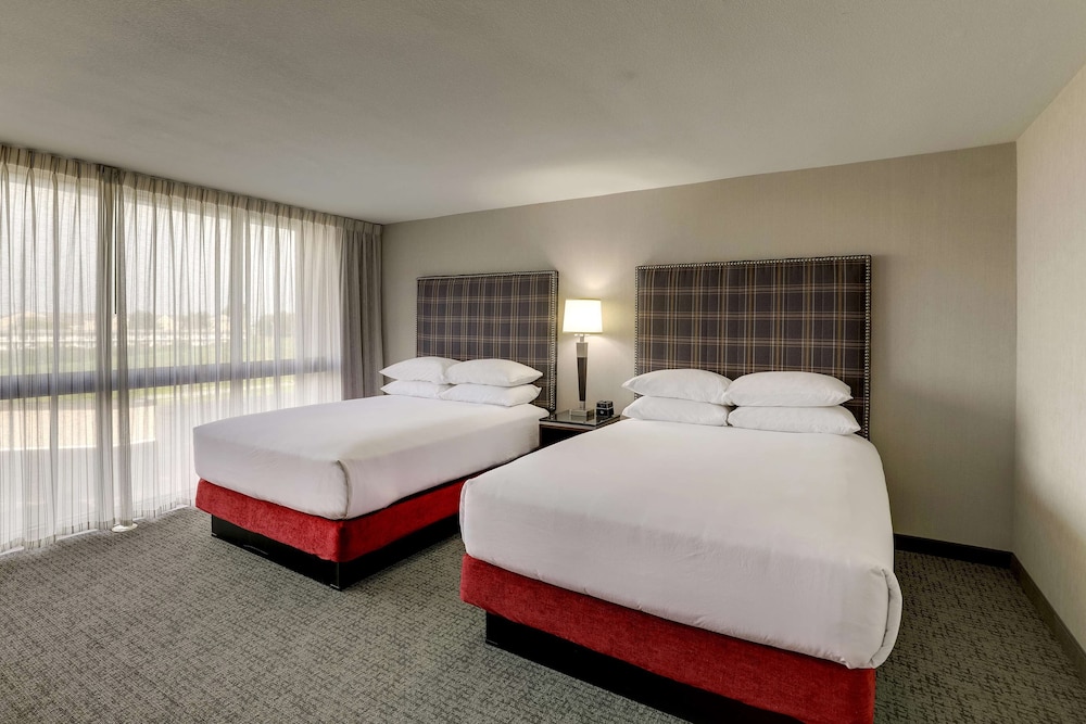 Drury Inn and Suites St. Joseph 8/45