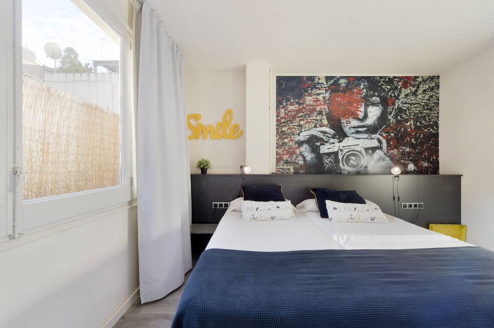 ROOM, DOUBLE BED, BALCONY