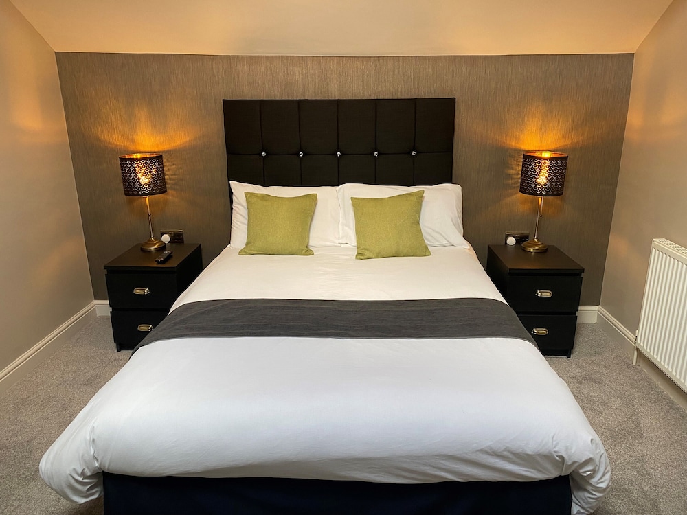 Loft, Standard, King Bed, Attic