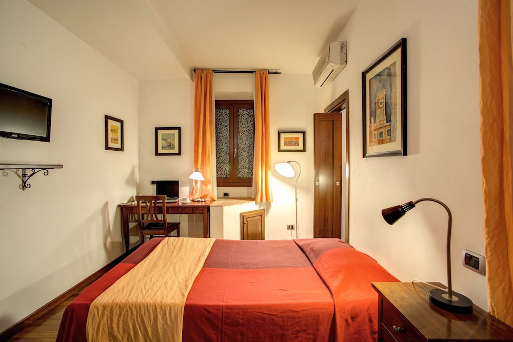 RESIDENZA DOMIZIA 8/28