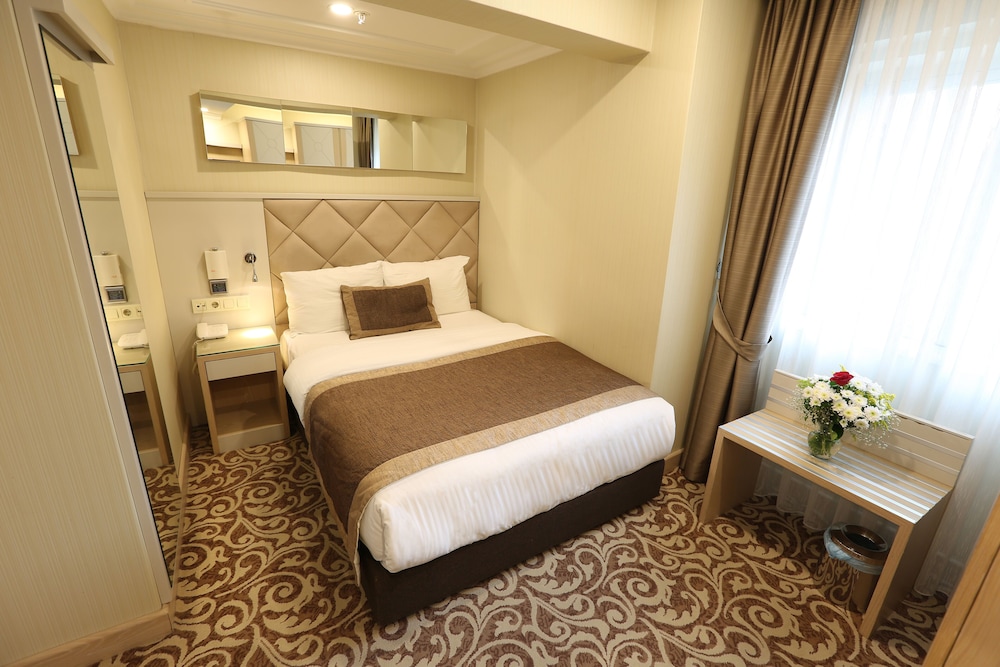 Alpinn Hotel 28/72
