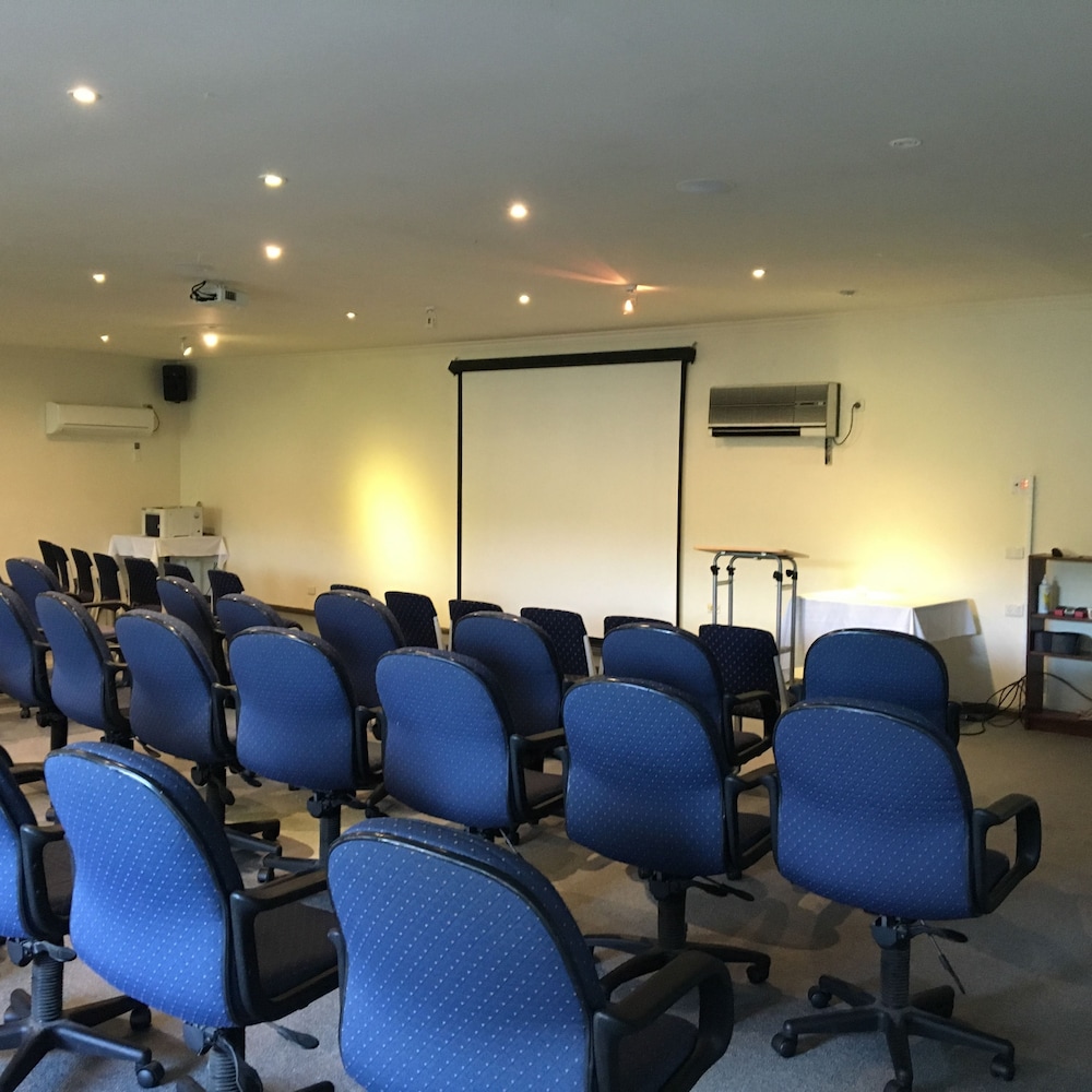 Eltham Gateway Hotel and Conference Centre 22/37