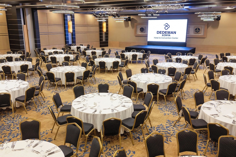 Dedeman Konya Hotel & Convention Center 62/72