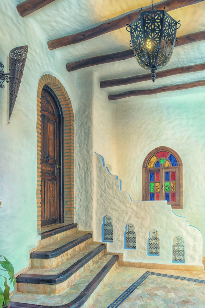 Riad Gharnata 8/82