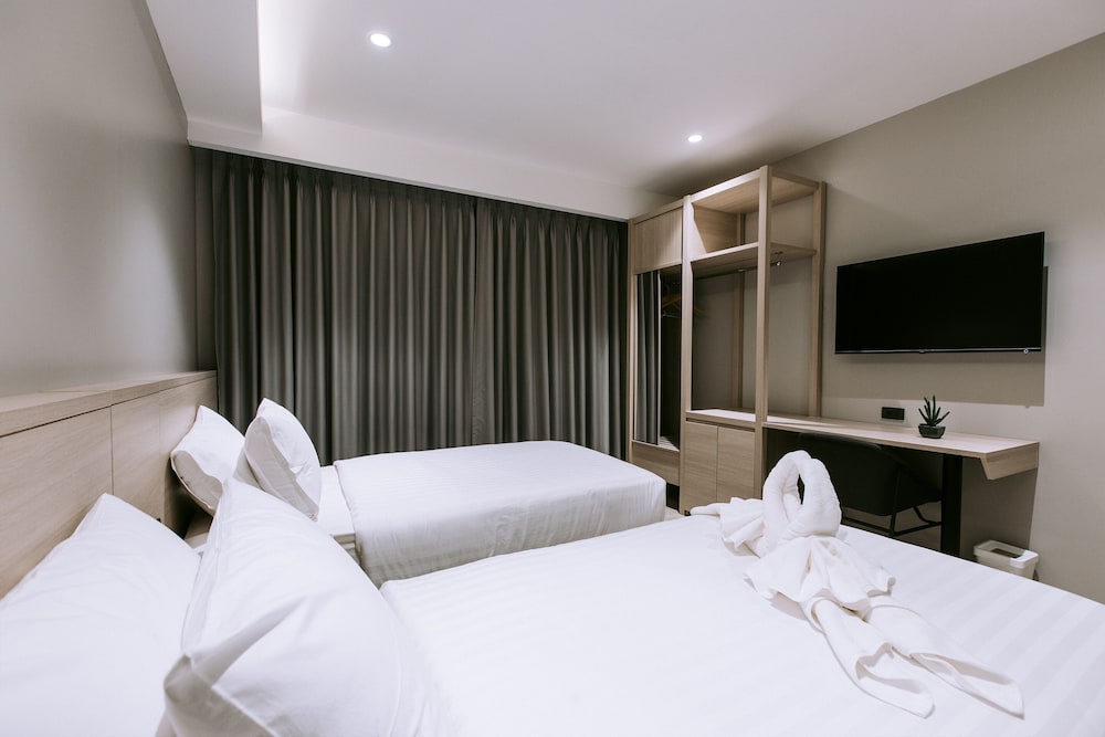 The Rich Hotel Korat 18/65