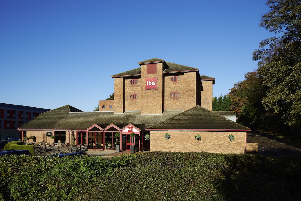 Ibis London Luton Airport 46/49