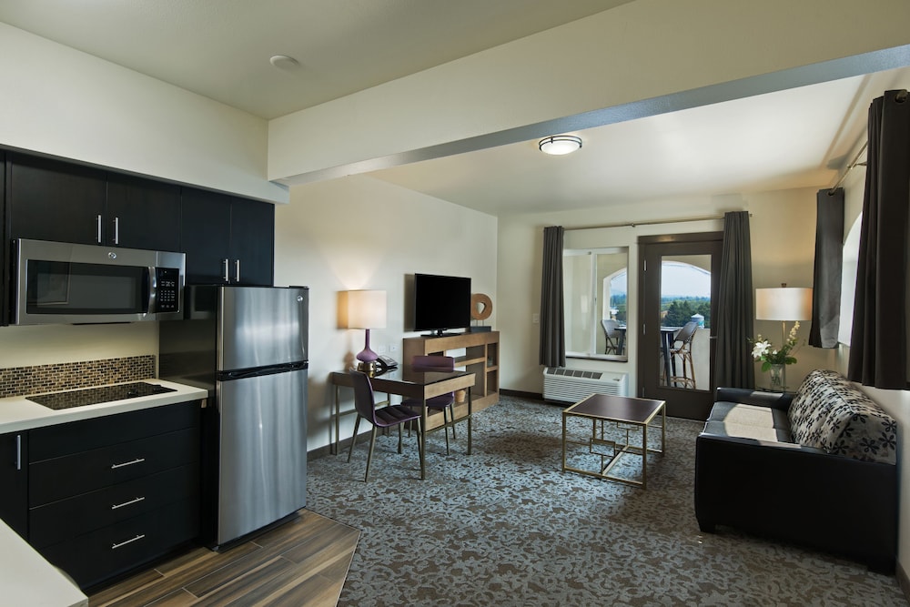 Oxford Suites Sonoma County - Rohnert Park 29/44