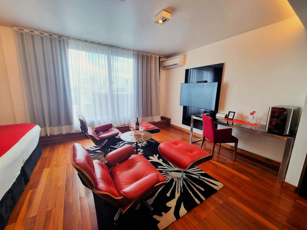 Fierro Boutique Hotel 63/74
