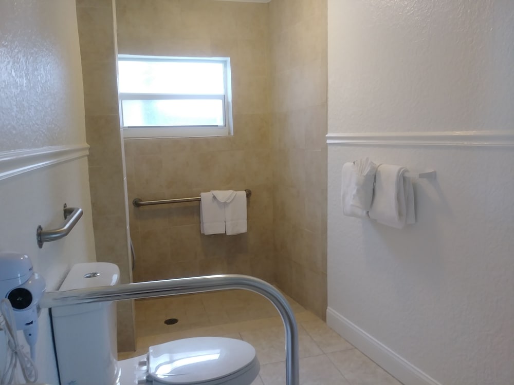 Kingsail Resort 8/59