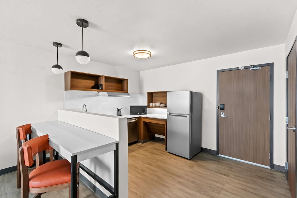 Everhome Suites Chandler Phoenix Fashion Center 16/50