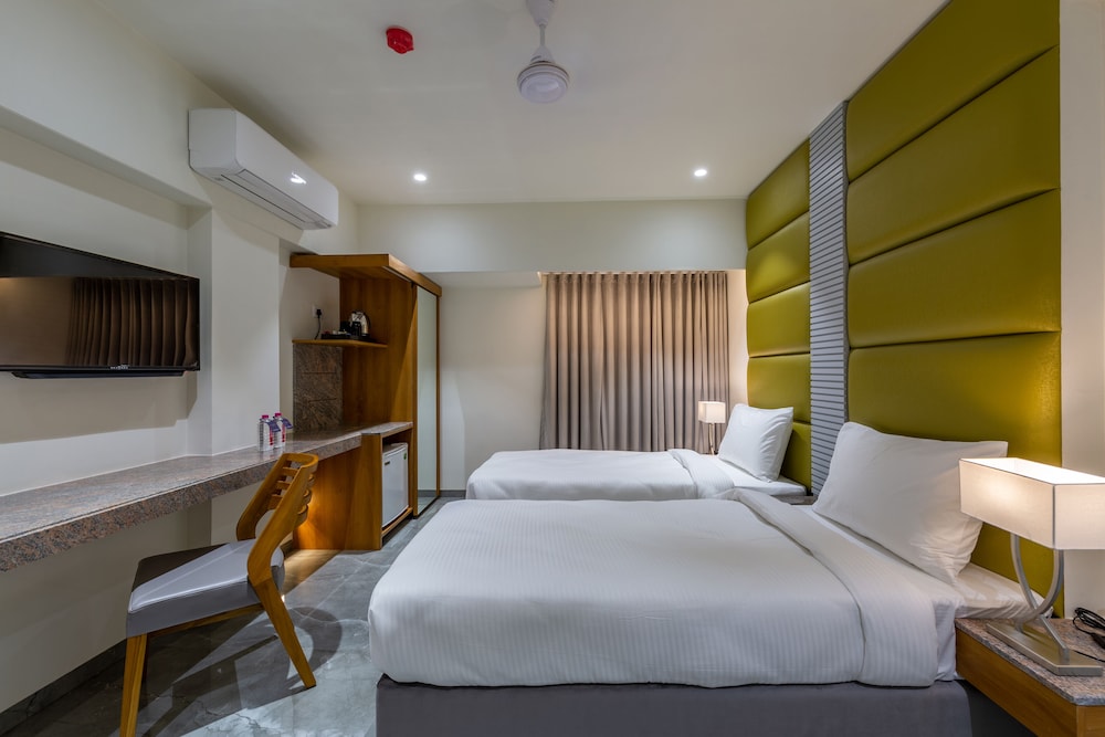 Nalanda Hotel 40/63