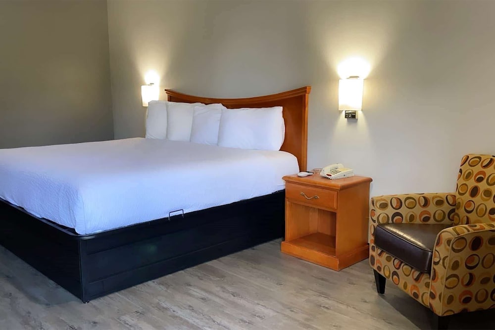 Days Inn by Wyndham North Little Rock/ Maumelle 9/56
