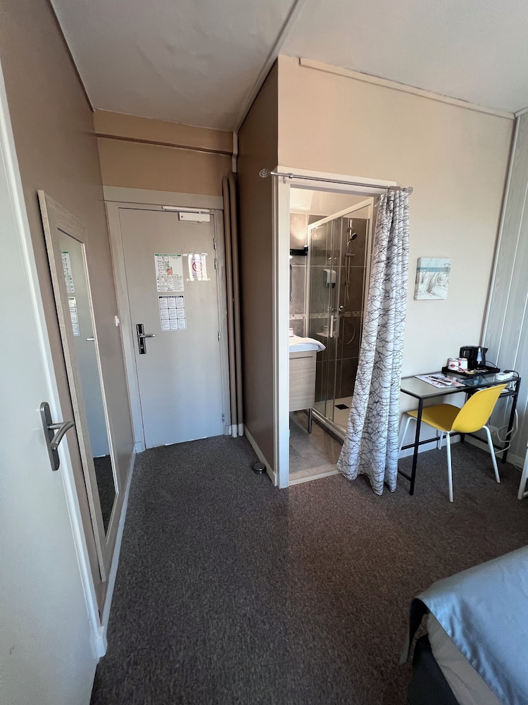 L Univers Hotel 28/41