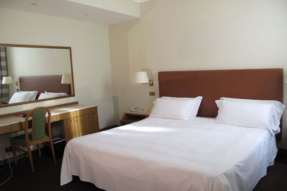 STANDARD, DOUBLE BED