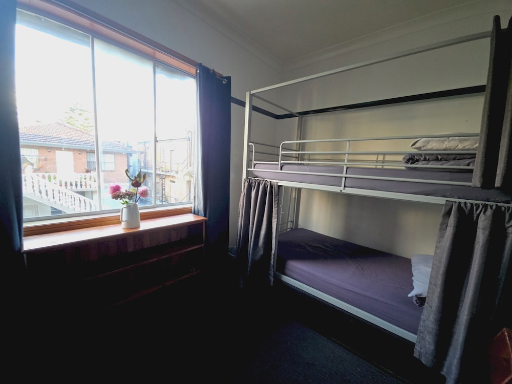 Coogee Beach House - Hostel 3/36