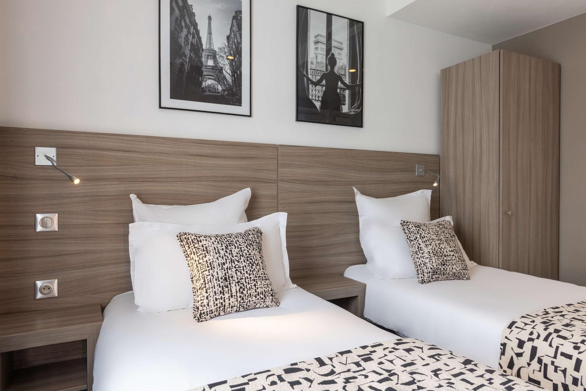 Connecting, Family, Multiple Beds