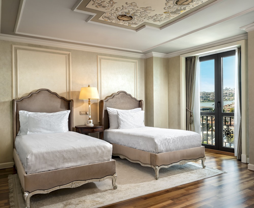 PREMIUM, TWIN BEDS, GOLDEN HORN VIEW
