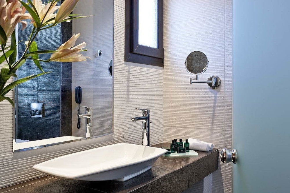 Kalavrita Canyon Hotel & Spa 26/28