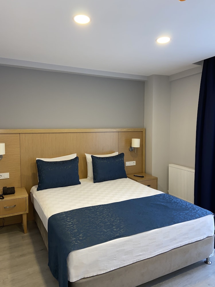 Hotel Liberi Taksim 23/50