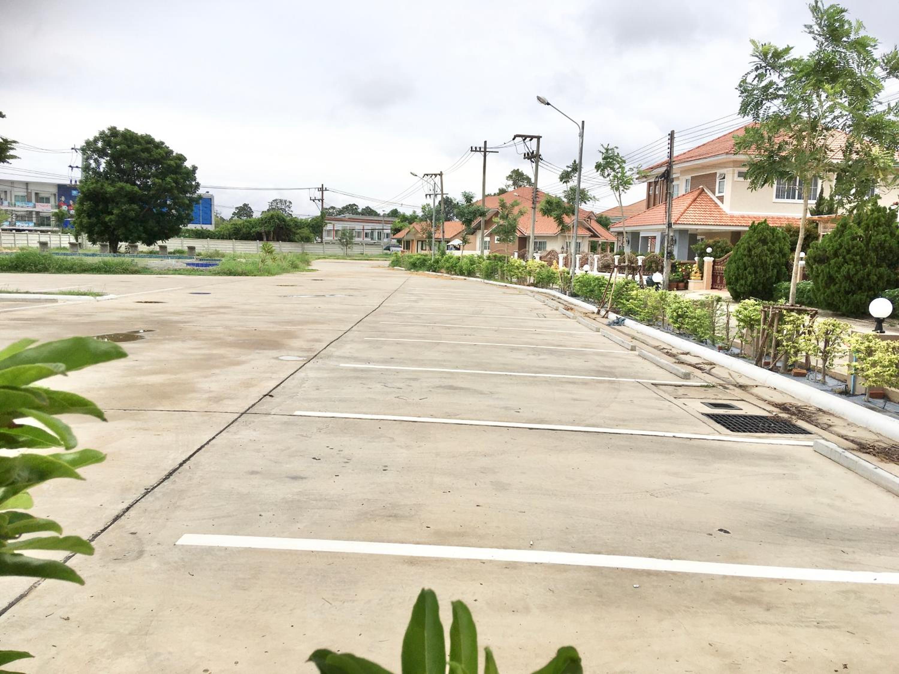 Boonbundal Hotel 25/50
