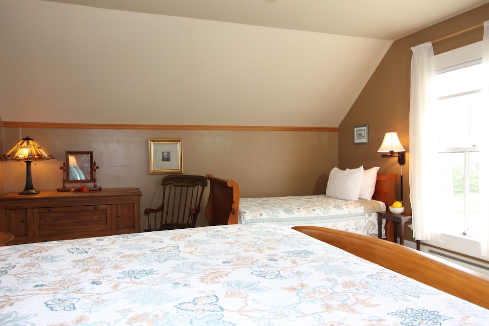 Joshua Grindle Inn 31/64