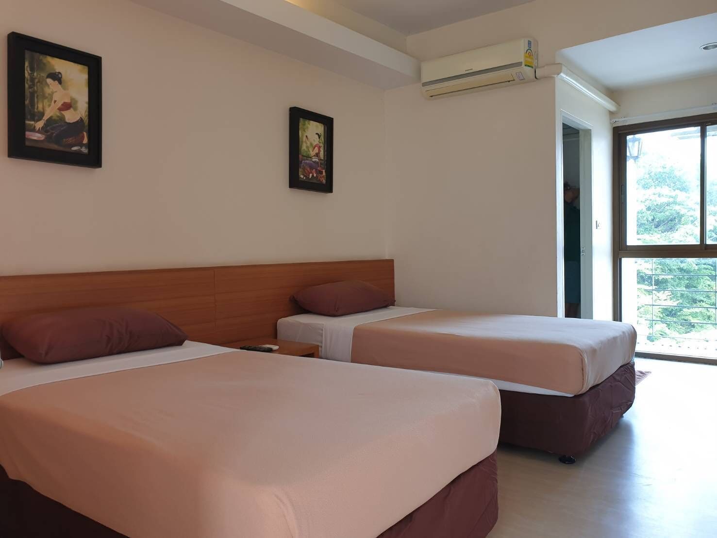 STANDARD, TWIN BEDS