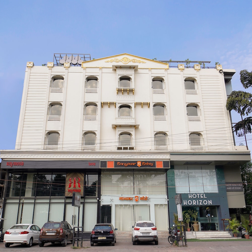 Horizon Hotel 3/49