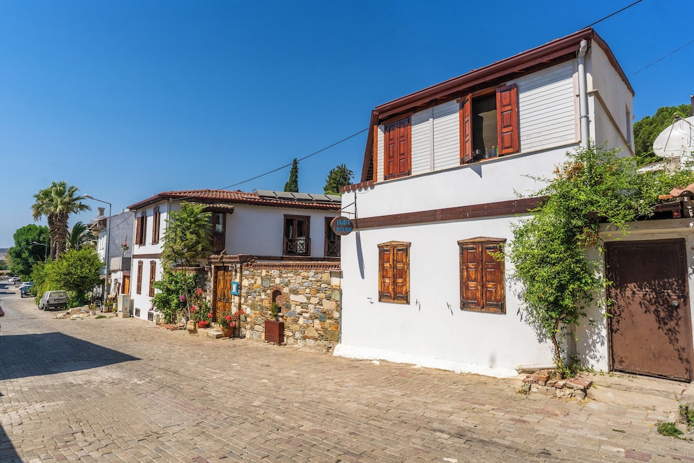Amazon Petite Palace 40/50