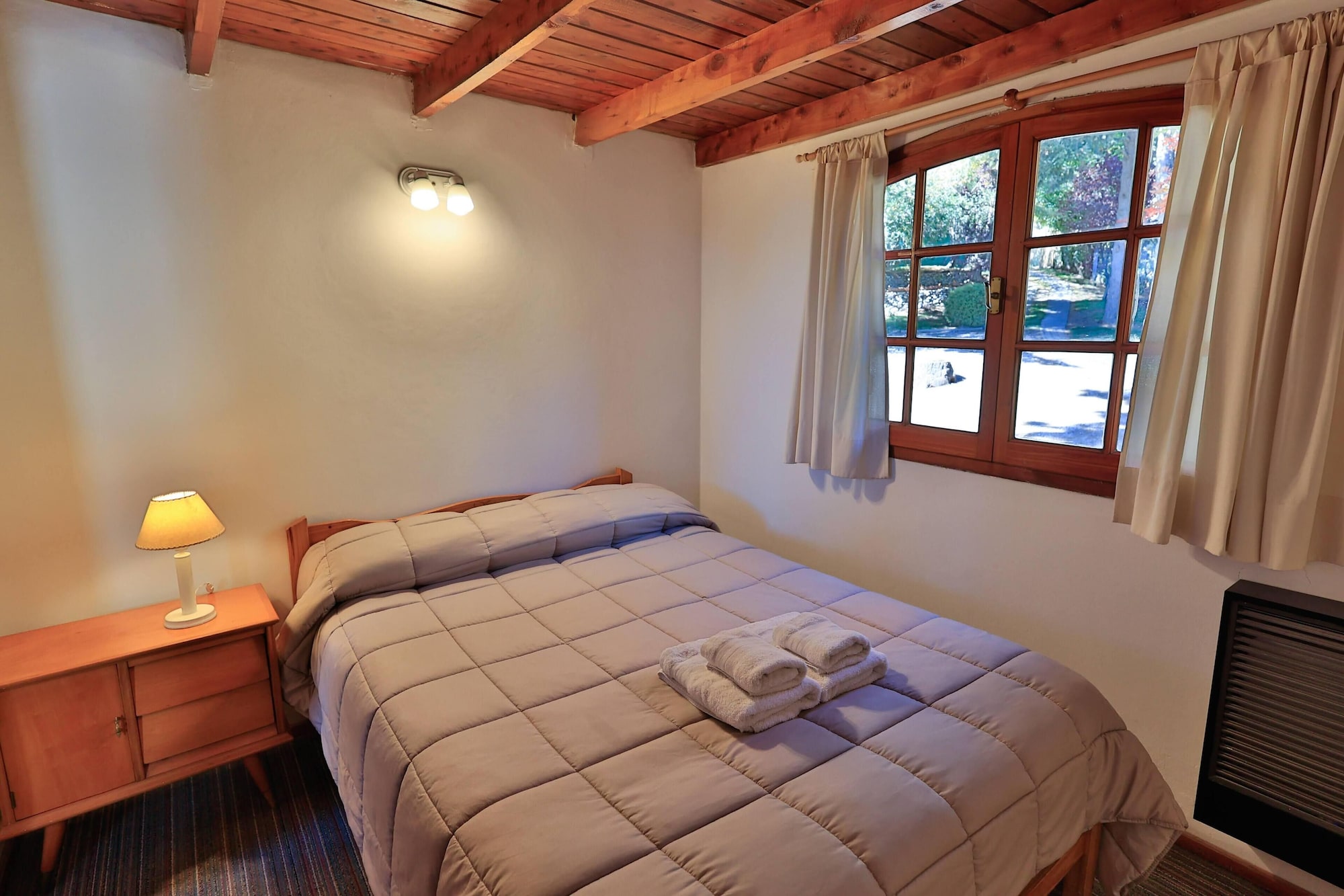 2 BEDROOMS, FAMILY, BUNGALOW
