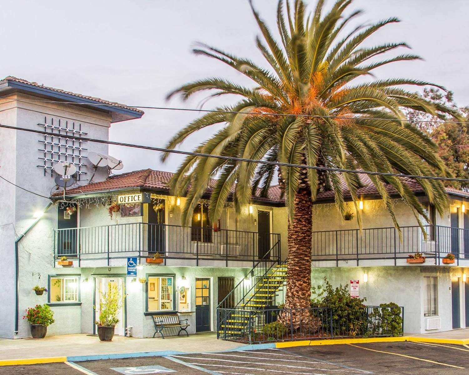 Solano Inn Vallejo Napa Valley / Six Flags in VALLEJO - CA