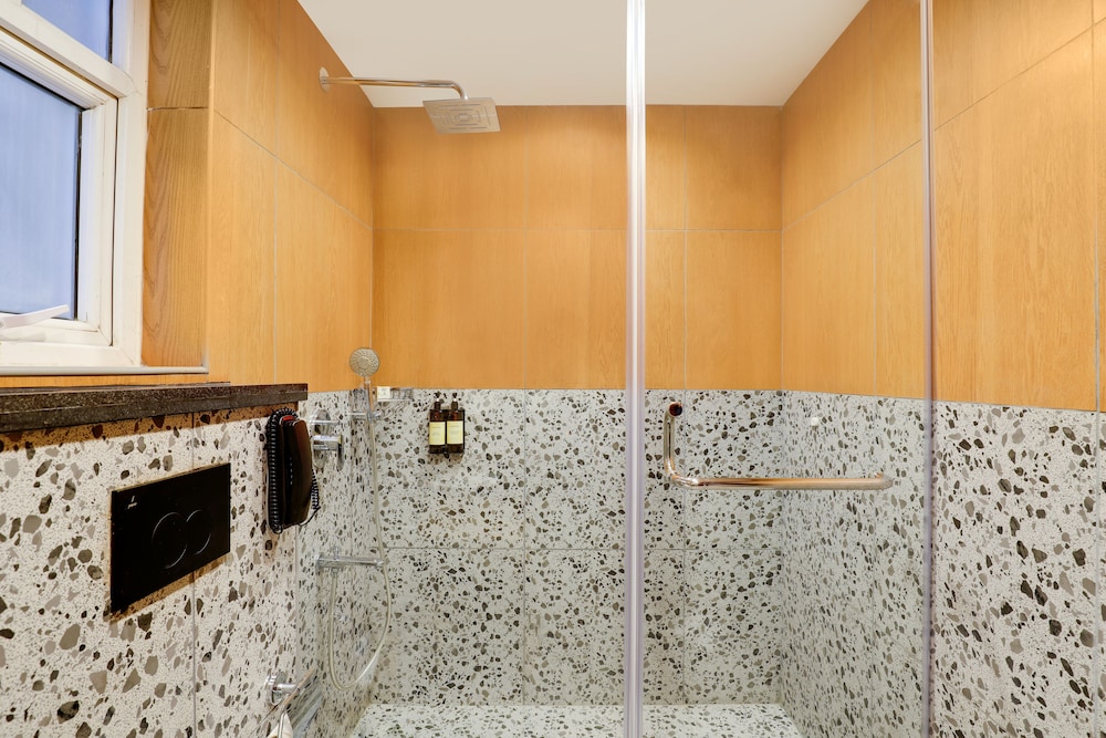 Royal Orchid Suites 53/58