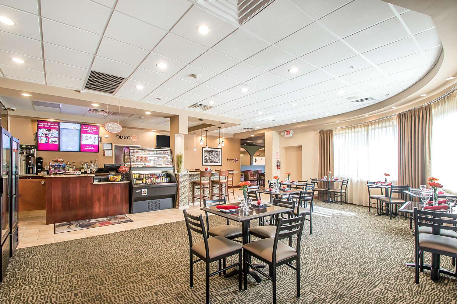 Clarion Inn Elmhurst - Oak Brook near I-88, I-290, I-294 31/43
