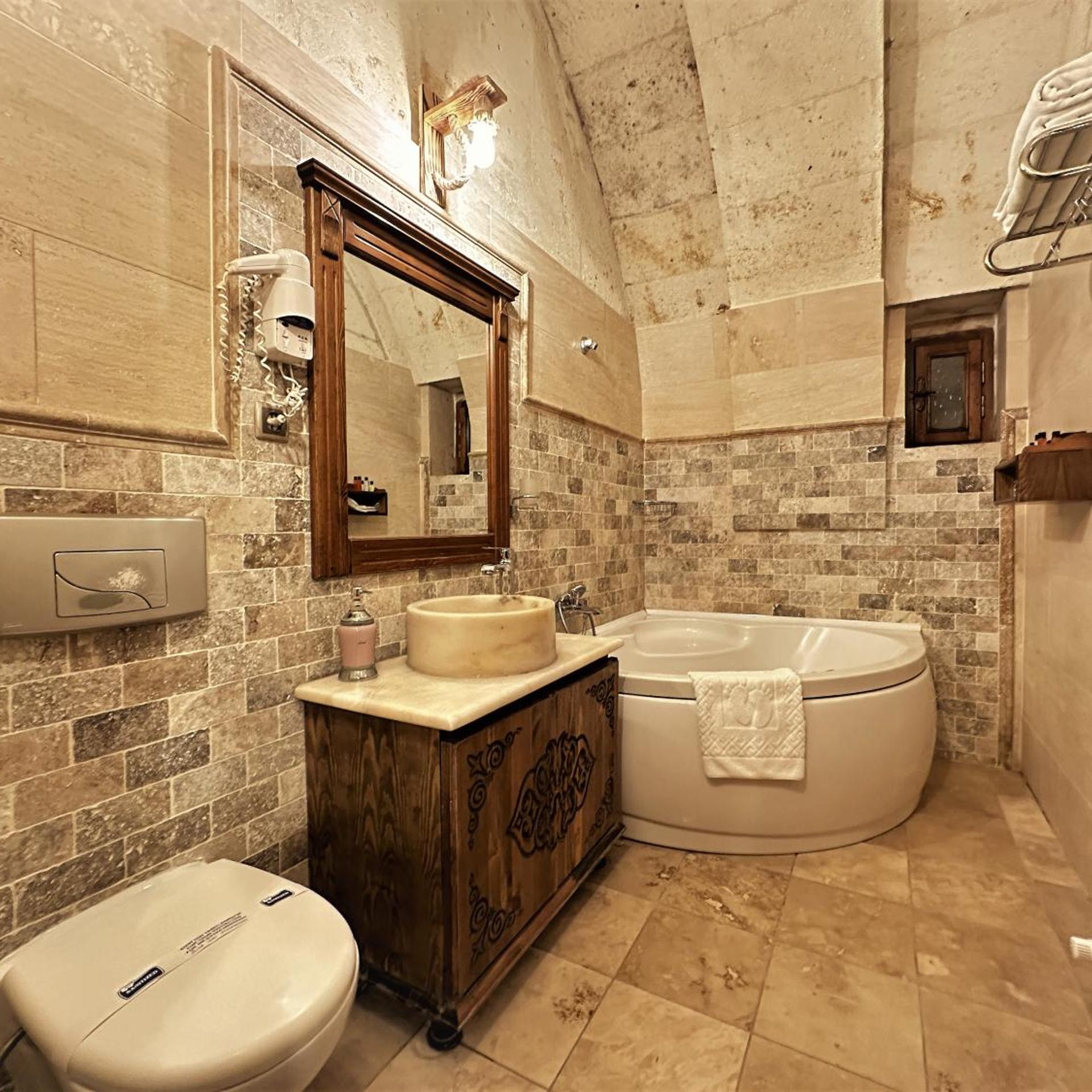 Suite, Balcony