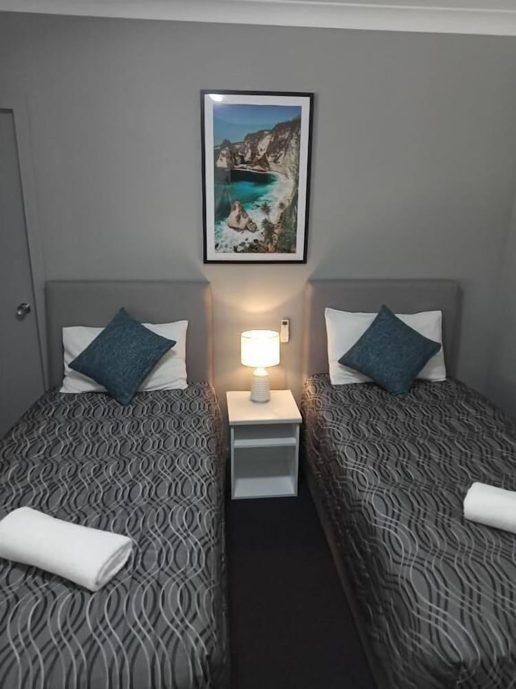 Solomon Inn Wollongong 36/58