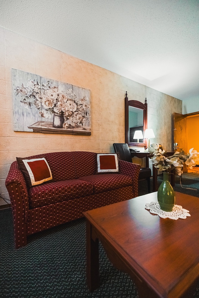 Wrangler Inn Mobridge 32/38