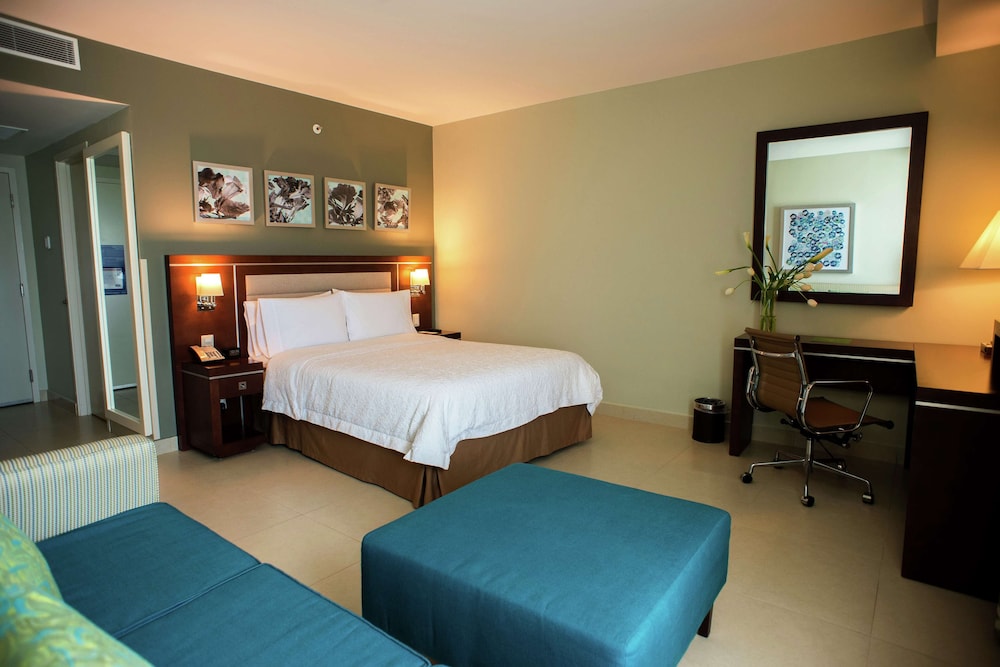 Hampton Inn by Hilton Merida 18/40