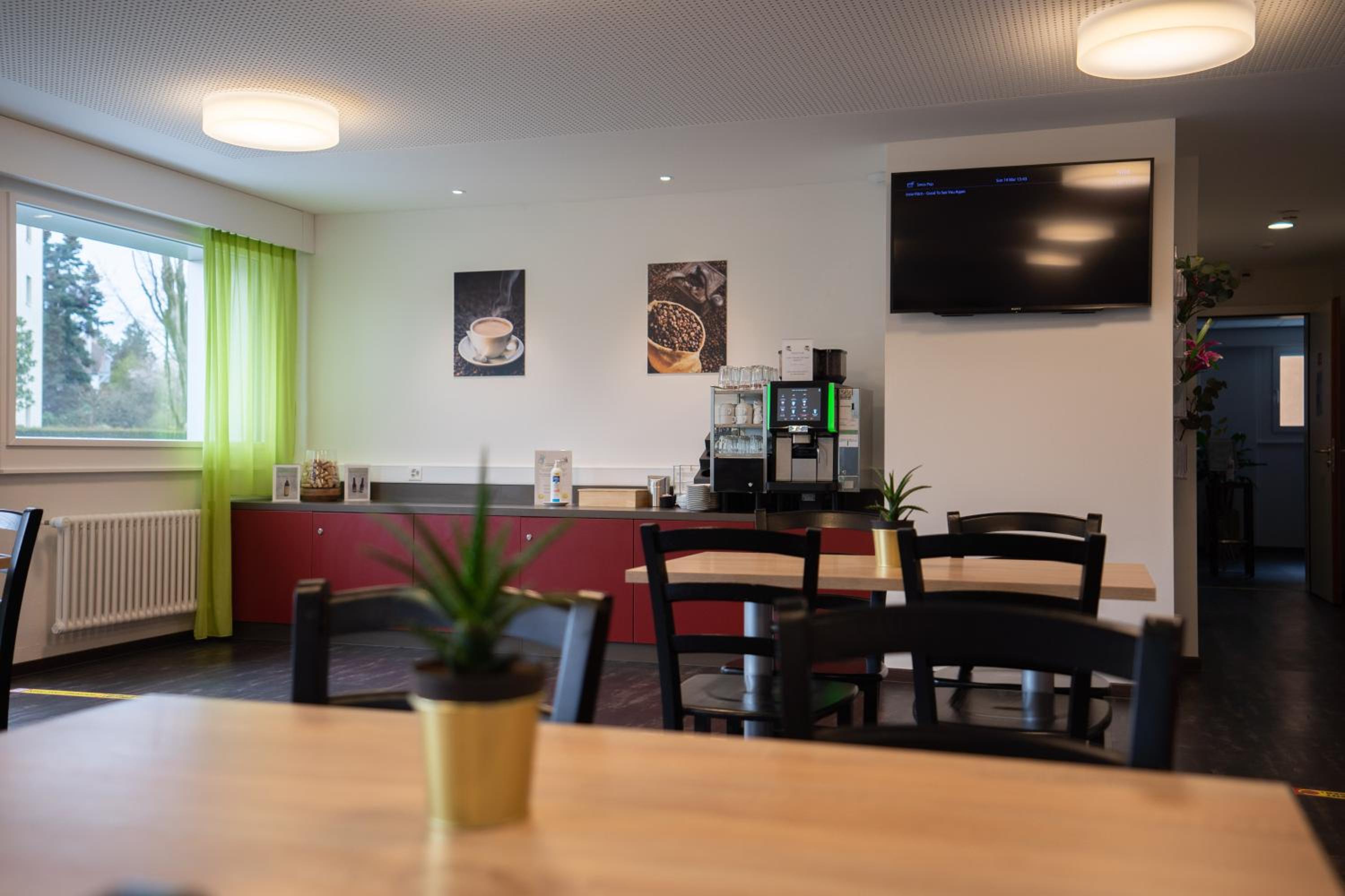 Nyon Hostel 19/26