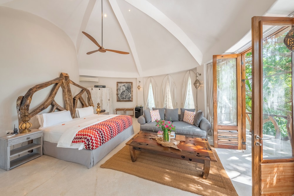 1 BEDROOM, LUXURY, VILLA