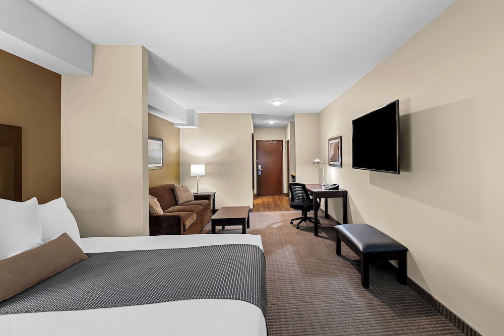 Suite, 2 Queen Beds, Sofa